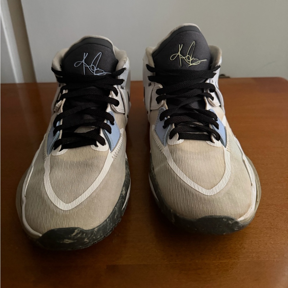 Kyrie Infinity ‘White Light Marine’ - Picture 4 of 15